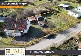 Sanierungsbedürftige Doppelhaushälfte + mögliches Baufeld