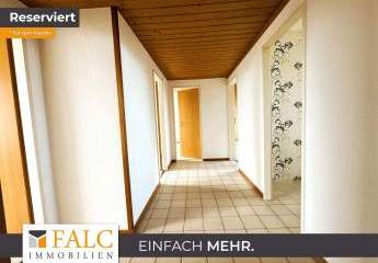 Sofort einziehen, keine Maklercourtage: Eigentumswohnung mit Loggia, Tiefgaragenplatz (separat)