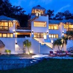 Costa Rica Immobilien: Hotels / Geschäfte