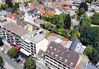 Komfortable 3 Zimmer Wohnung mit Sonnenbalkon  - Modernisiert - Aufzug - Zentrale Lage