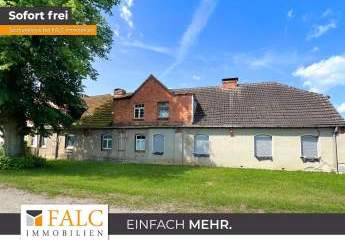 ***Historisches Reihenhaus mit zwei Wohneinheiten und großem Grundstück (Denkmalgeschutz)***