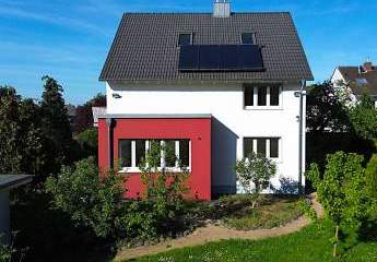 Viel Platz zum Wohnen! Saniertes Familienparadies mit großem Grundstück.