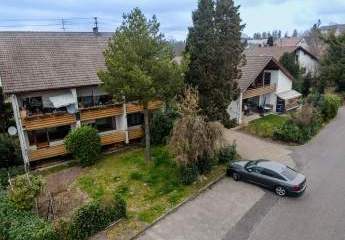 Familien(t)räume & Investitionschancen in Dobel – Immobilienpaket mit Weitblick