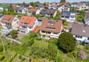 +++ Zweifamilienhaus mit toller Aussicht und viel Potenzial! +++