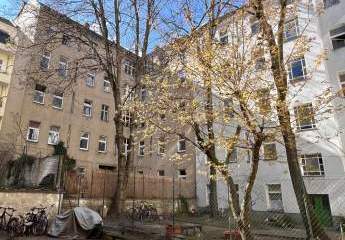 1,5 Z.-Altbauapartment im Sprengelkiez - Ruhige Lage, Altbaucharm - als Sanierungsprojekt!