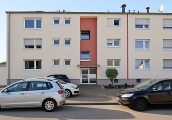 Lichtdurchflutete DG-Wohnung mit Südbalkon auf Erbpachtgrundstück – ruhig & charmant wohnen