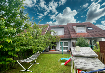Familienidyll in ruhiger Lage: Modernes Reihenhaus mit Garten, Balkon & hochwertiger Ausstattung