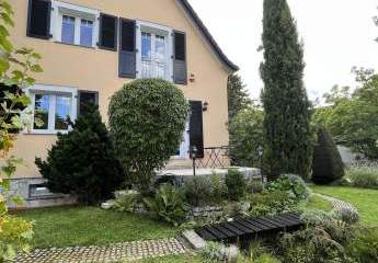 Sehr gepflegtes Einfamilienhaus mit schönem Garten