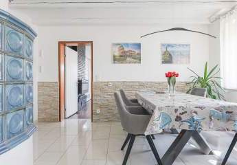Großzügige Eigentumswohnung mit Garten, Garage & Top-Ausstattung in ruhiger Lage - Walddorf