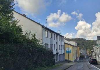 Anleger aufgepasst - Gepflegtes Mehrfamilienhaus mit 8 Wohneinheiten - bereits aufgeteilt!!