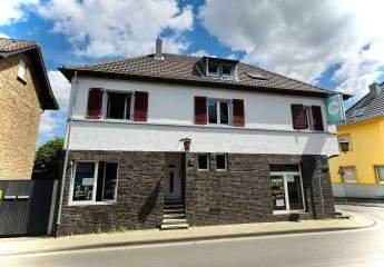 Stilvoll wohnen & energetisch zukunftssicher – großzügiges Einfamilienhaus mit Dachterrasse