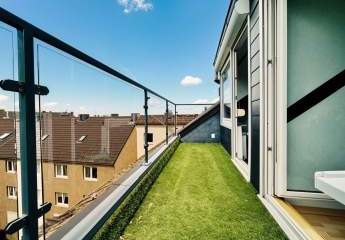 wunderschöne helle Dachgeschosswohnung mit Balkon und herrlichem Ausblick über Remscheid