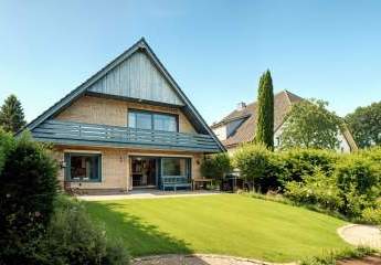 Traumhaftes Einfamilienhaus mit Kamin und großzügigem Süd-West-Garten in erstklassiger Lage!