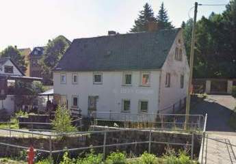 Zweifamilienhaus mit Potential! Sanierungsobjekt in idyllischer Lage
