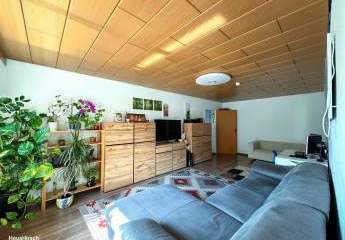 Lichtdurchflutete 4-Zimmer-Wohnung mit großem Balkon & Tiefgaragenstellplatz in Augsburg-Lechhausen