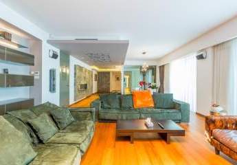 Luxuriöses 3-Zimmer-Apartment mit Kamin und Tiefgarage in Südvorstadt