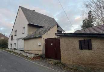 Freistehendes Einfamilienhaus in idyllischer Lage mit charmantem Flair