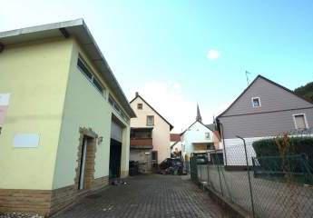 Halle/Werkstatt- zum Wohnen ausbaufähig