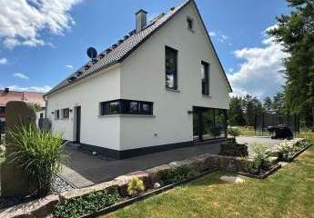 Charmantes Einfamilienhaus mit Photovoltaikanlage - perfekt neuwertig!