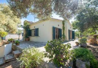 Villa mit Tennisplatz, Pool und Minigolf plus Vermiet/ETV - Lizenz - fußläufig zum Meer