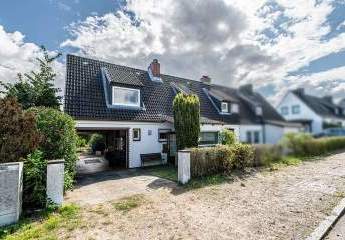 Sanierungsbedürftiges Haus auf großem Erbbaugrundstück