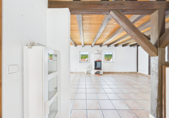 Luxuriöse Maisonette-Wohnung in mediterranem Design!