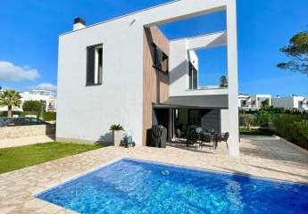 Tolles Einfamilienhaus mit Pool - 3 Schlafzimmer, 3 Bäder in ruhiger Lage