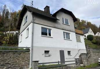 Modernisiertes freistehendes Einfamilienhaus mit Garten und Terrasse in ruhiger Lage