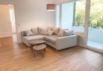 Helle 5-Zimmer-Wohnung in Düsseldorf-Ludenberg – moderne Einbauküche & ruhige Waldlage