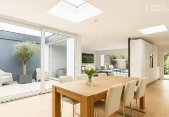 Traumbungalow,-barrierefrei-in-Bestlage-von-Köln!-Ca.165 m2-Fläche,-5 Z.-Garten,-Atrium + Garage.