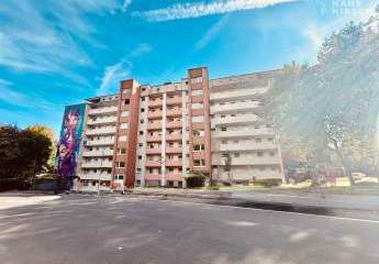 Elegante Etagenwohnung mit Panoramablick, zwei Balkonen und Aufzug!