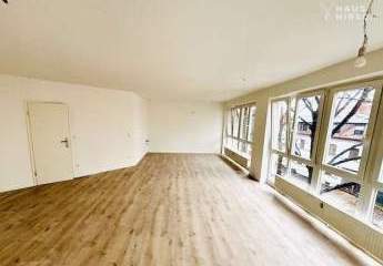 Sanierte 2-Zimmer-Wohnung im 2. OG mit Aufzug und Tiefgarage