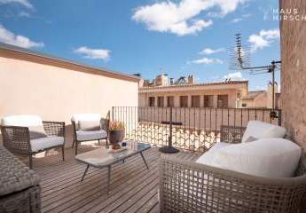 Stillvolles Stadthaus mit Dachterrasse im Zentrum von Santanyi