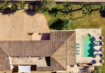 Ebenerdige Stadtfinca mit ETV-Lizenz in zentraler Lage