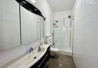 bezugsfertige Eigentumswohnung mit Einbauküche und modernem Bad in guter Lage!