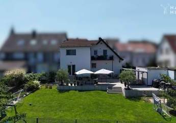 Freistehendes Haus mit Pool &  großem Grundstück mit Potential für eine weitere Bebauung