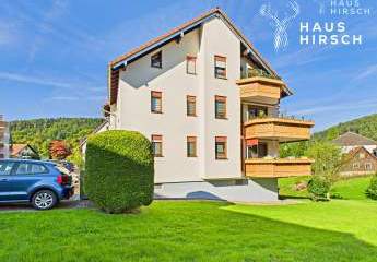 Einziehen & Wohlfühlen: 3-Zimmer-Wohnung mit EBK, zwei Balkone und Außenstellplatz