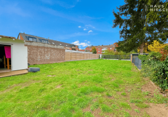 Bestand + Bauen - Modernisiertes Reihenhaus - Vielfache Nutzungsmöglichkeiten in Neuss