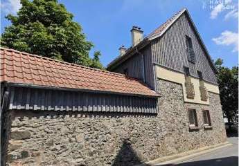 Vielseitiges Wohn- und Geschäftshaus mit 3 modernen Wohnungen und Restaurant