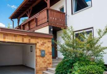 Familienfreundliche Doppelhaushälfte mit Kamin & Sauna in ruhiger Lage von Kissing