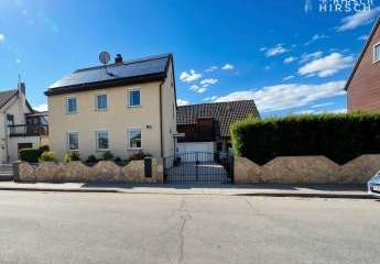 Altbaucharme neu gedacht – Modernisiertes Einfamilienhaus mit Photovoltaik & Wärmepumpe