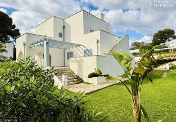 Villa mit Pool & Aufzug bis zur Dachterrasse - Barrierefreier Luxus in exklusiver Lage!