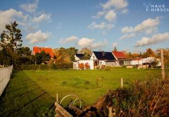 Großes Anwesen in Bandelin: Zwei Häuser, Pool, Halle, ca. 3.600 m² Grundstück