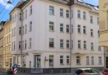 Wohnhaus mit 10 modernen Wohneinheiten sowie eine Gewerbeeinheit in Top-Lage