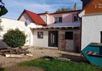 Doppelhaushälfte, viel Wohnfläche & Garten, Ausbauplanung vorhanden