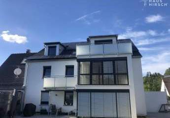 Topmodernes Dachgeschoss: Licht, Stil und Nachhaltigkeit vereint