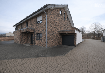 Energieeffiziente, zukunftssichere Doppelhaushälfte mit viel Platz & ausgebautem Dachgeschoss