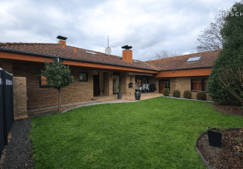 Bungalow mit großem Grundstück – Raum für Ideen, Familie & neues Zuhause