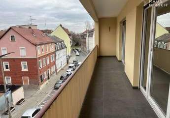 Schöne Eigentumswohnung mit großem Balkon