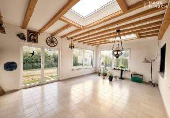 240 m² WF Erdgeschosswohnung mit Wintergarten und weiterem Potentialen